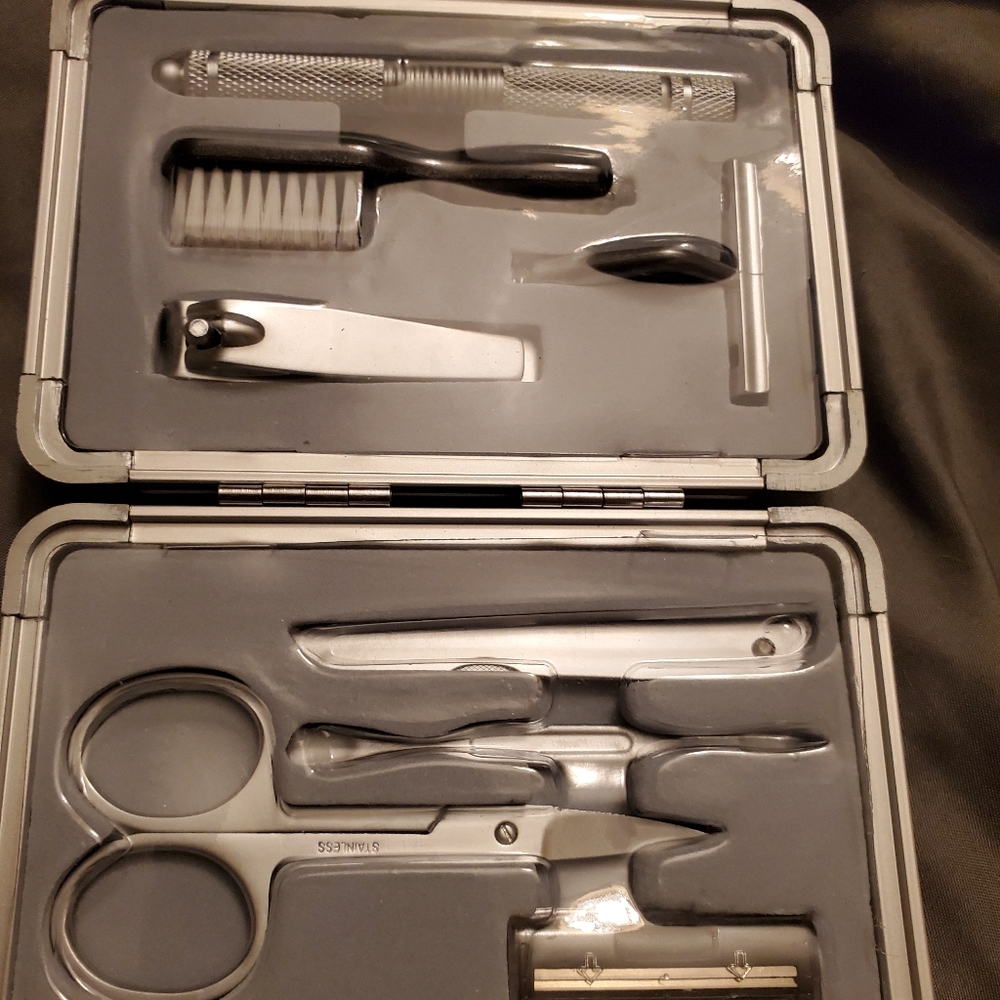 Mini Grooming Travel Kit